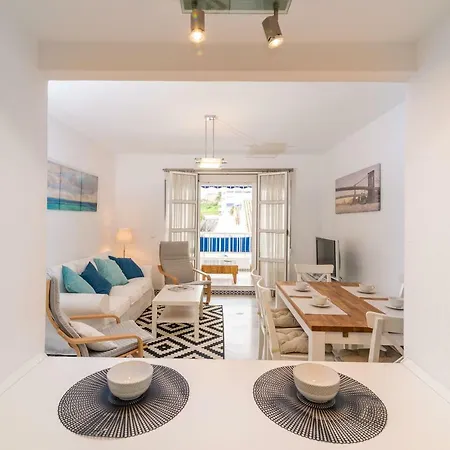 Well-located 3bdr In * Fuengirola