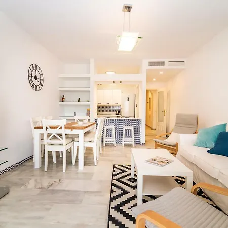 Well-located 3bdr In דירה *