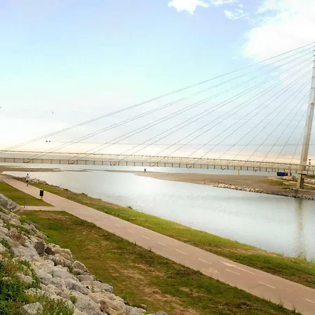 Well-located 3bdr In Appartement *