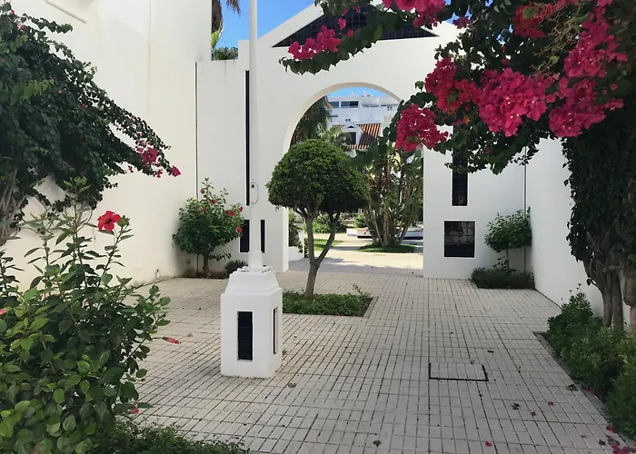 Apartment Well-located 3bdr In *