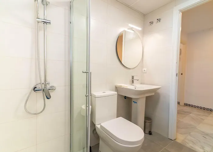 Well-located 3bdr In Apartment