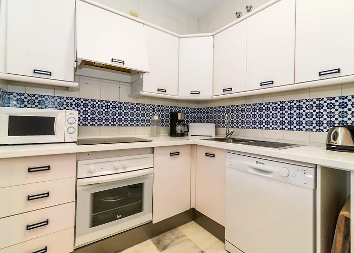 Well-located 3bdr In Appartement