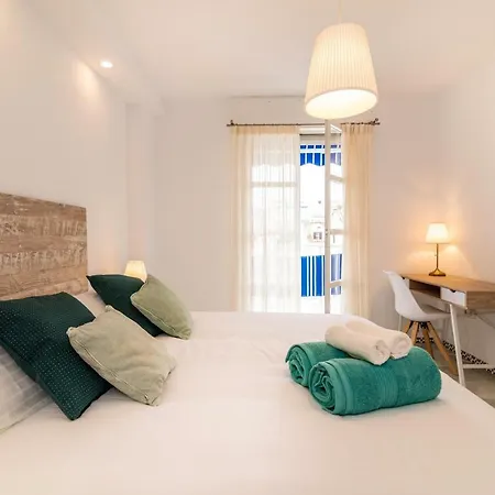 Well-located 3bdr In דירה